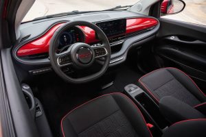 2024 Fiat 500e vs. Nissan LEAF in Surrey, BC