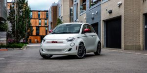 2024 Fiat 500e vs. Nissan LEAF in Surrey, BC